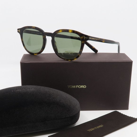 Tom Ford Other - Tom Ford TF816 52N New Tortoise/ Green PAX Sunglasses 51mm with defect